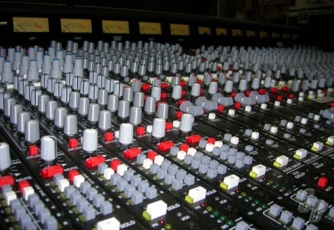 Listing - CREST CENTURY VX - Detail - CONSOLE - SoundBroker.com