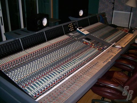 Listing - Neve Vr 60 Legend Console With Flying Faders - Detail 