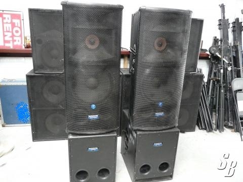 Mackie sales 1530 speakers